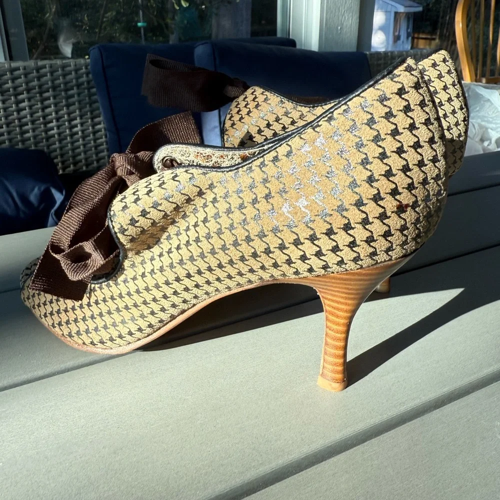 Ginger Goff Bianca Herringbone Heels, 7.5